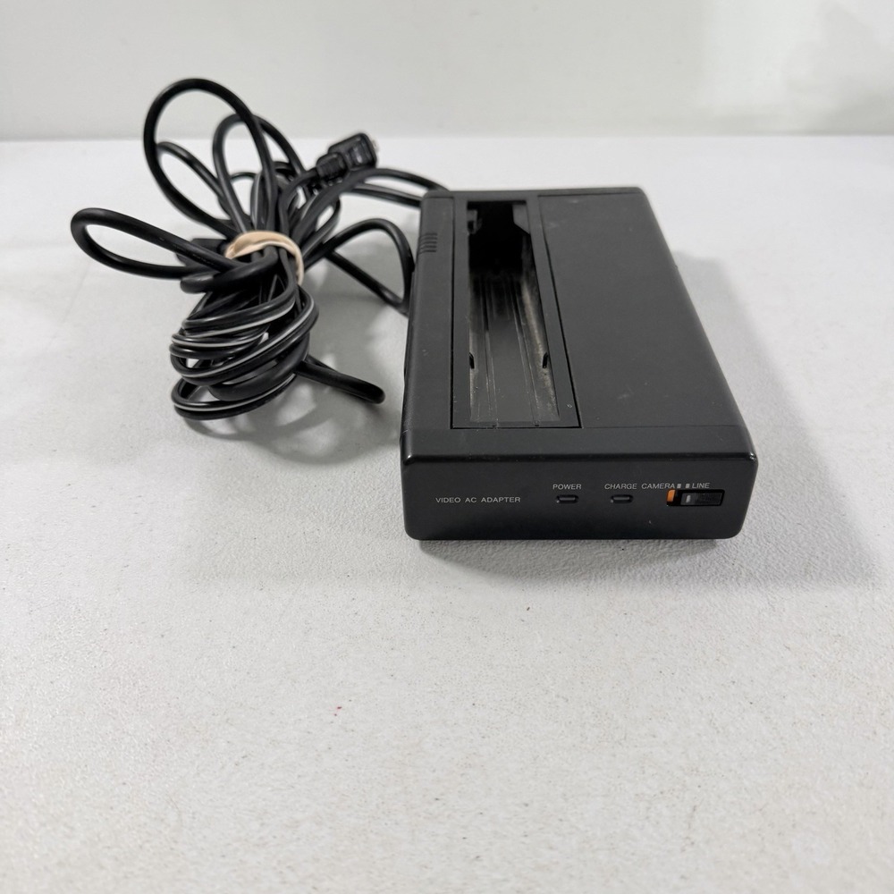 Montgomery Ward 63798398 Camcorder Battery Charger AC Adapter TESTED